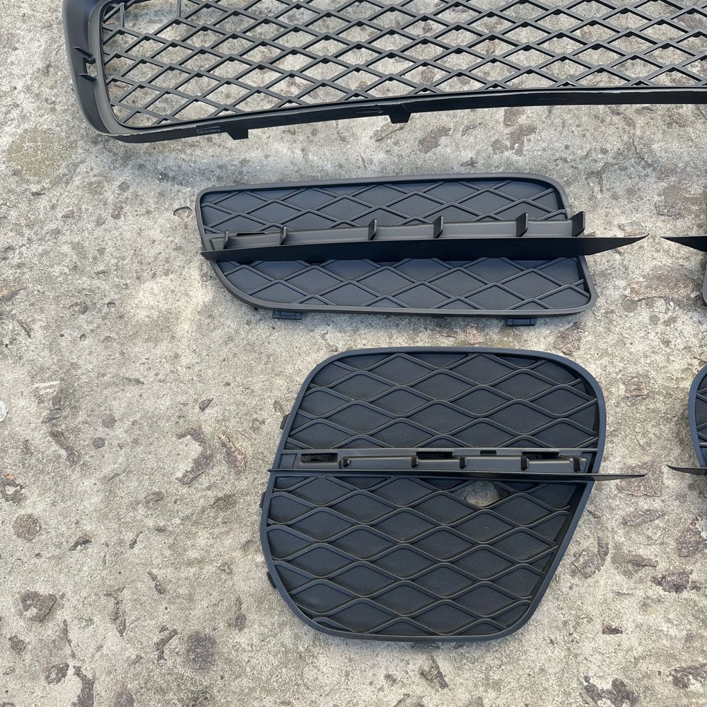 Решотка бампера bmw x5 e70 x6 e71 решітка туманки бмв Х5 Е70 Х6 Е71