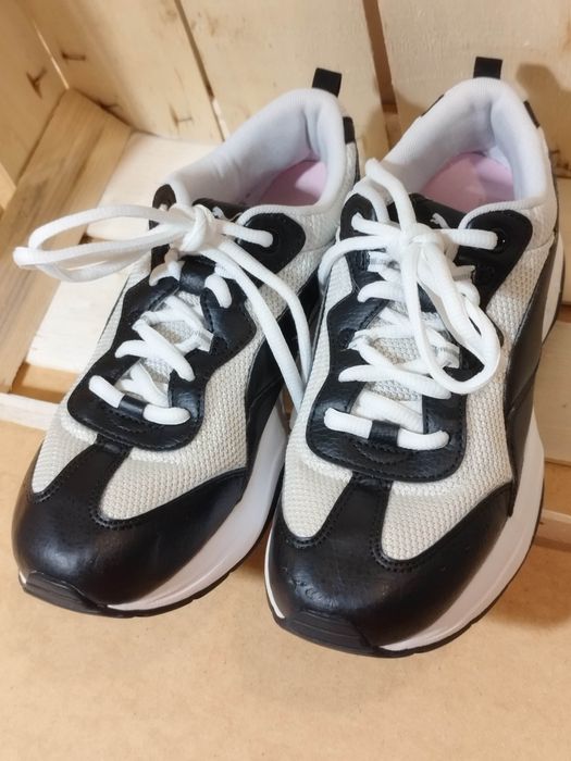 Sneakersy, buty sportowe  Puma Cilia, rozmiar 38.