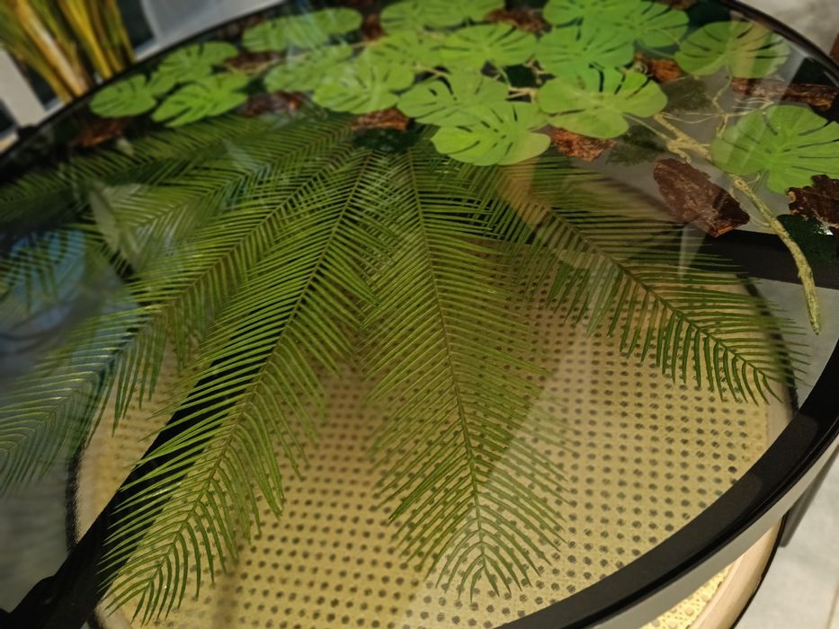 Stół z żywicą własnoręcznie zrobiony