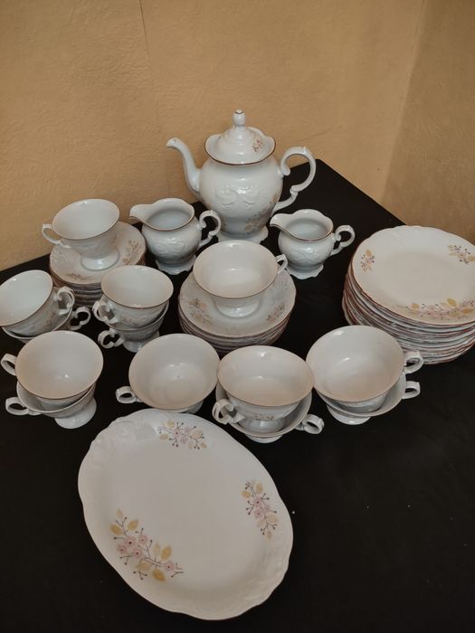 Filiżanki do kawy i herbaty .