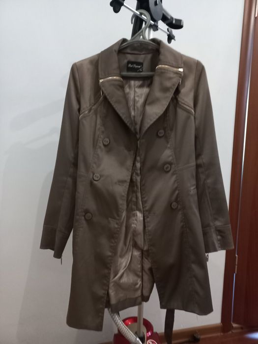 Плашщ-тренч весна