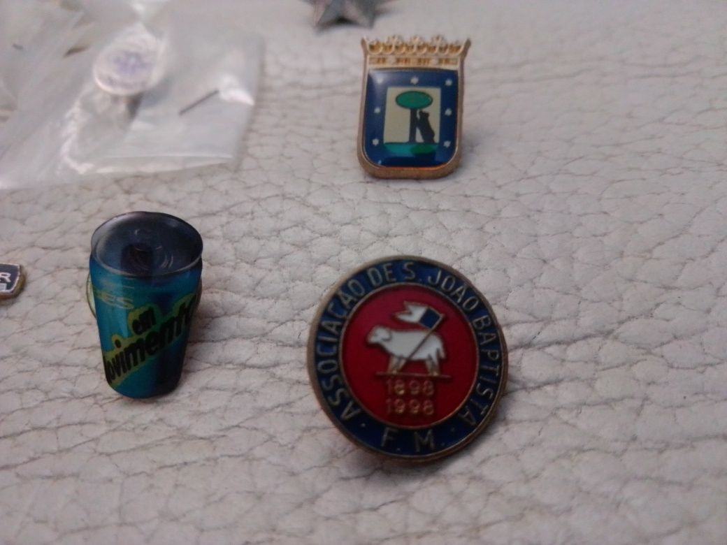 Conj. 13 Pins Siemens/CNE/Erdinger/Abraço/São João Baptista Bom Estado