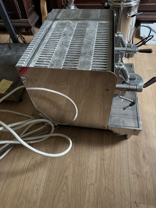 Кофе машина Elektra" T3 model COMPACT Италия