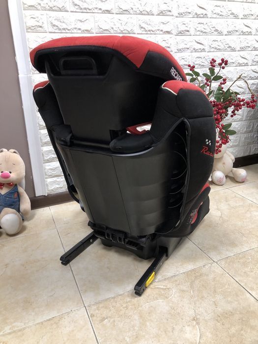 Автокрісло Recaro Monza Nova 2 Seatfix група 2/3 (15-36кг) рекаро