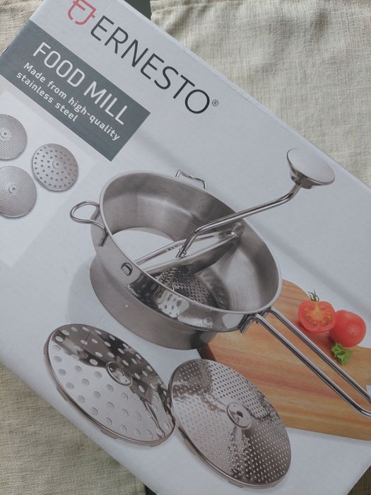 Przecierak do warzyw i owoców ze stali szlachetnej, z 3 sitami