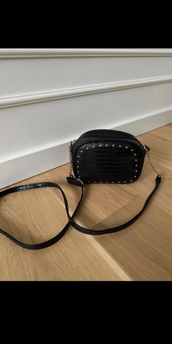 Listonoszka z ćwiekami