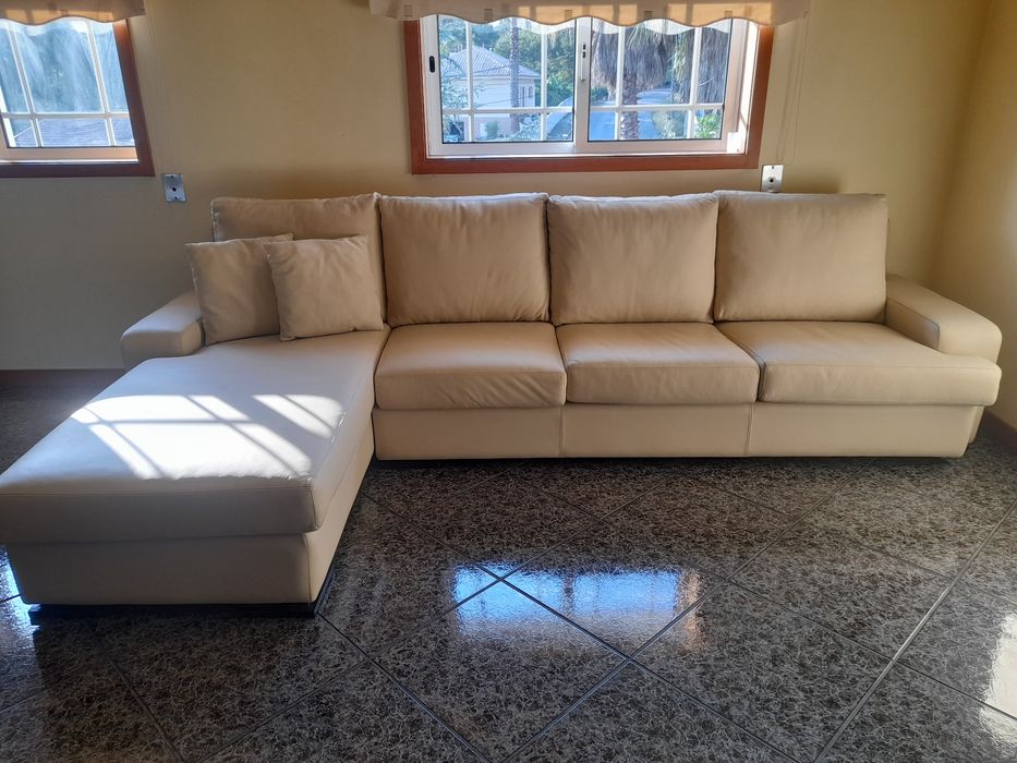Sofá chaise longue novo em pele