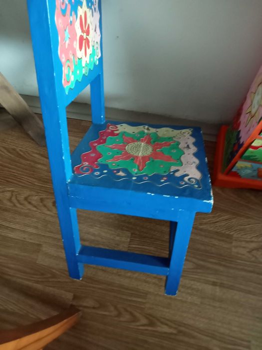 krzesełko szafka dziecięca kolonialne