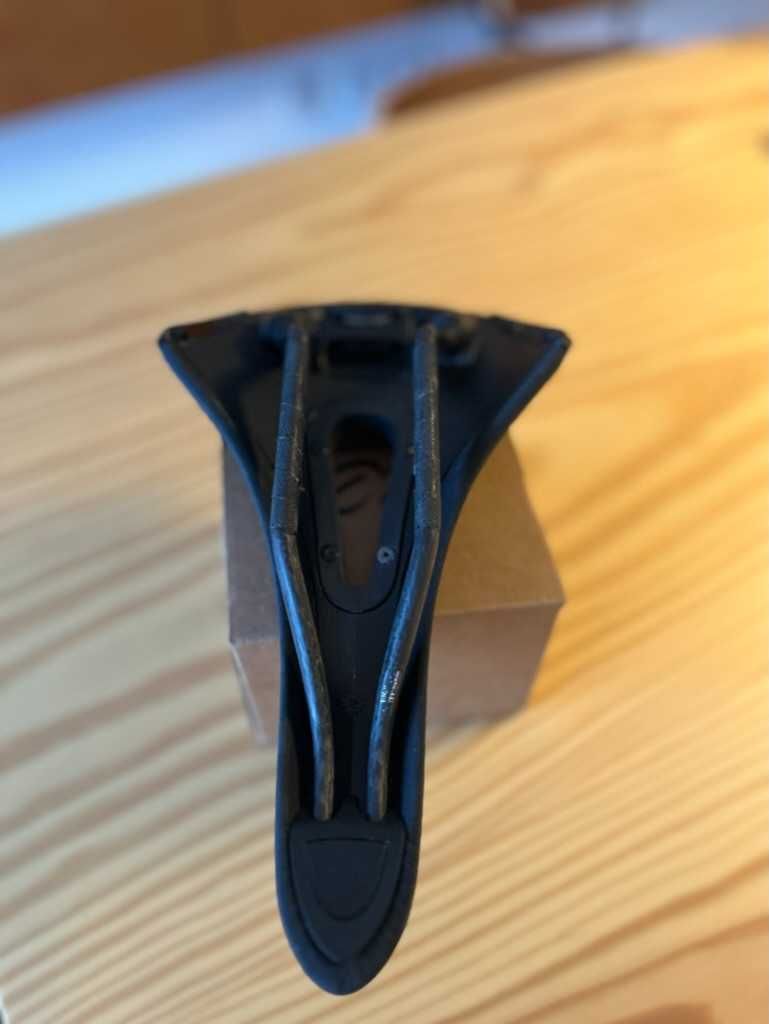 Vendo selim Fizik ALIANTE R1 rails de Carbono