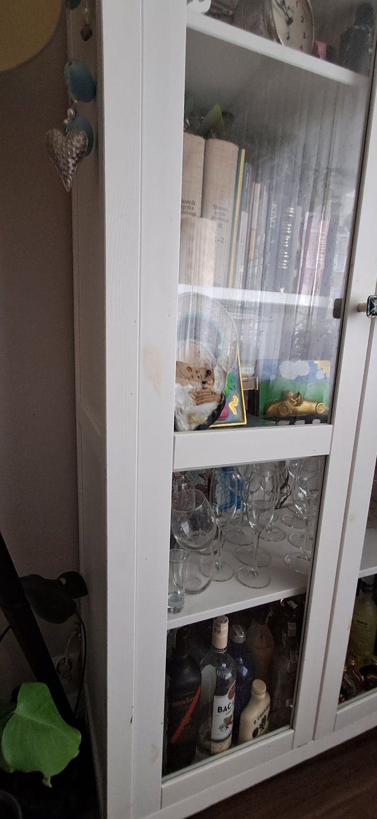 Witryna przeszklona IKEA Hemnes biala