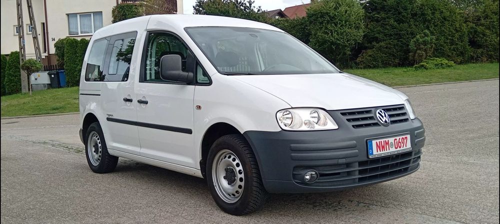 VW Caddy Life 1.4 MPI TEAM, tylko 117 tyś. km. Klimatyzacja,  2x drzwi
