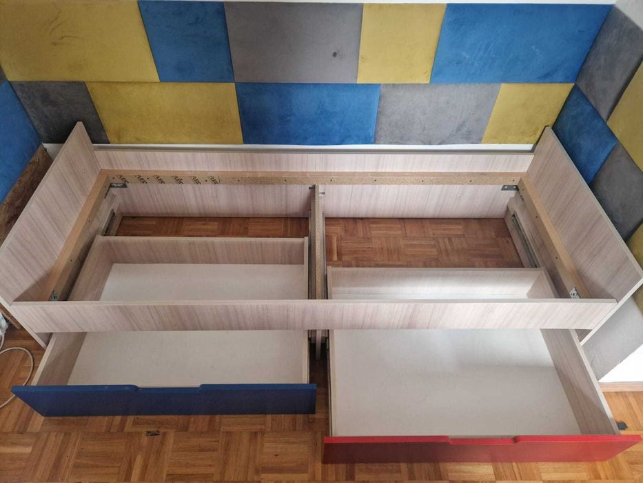 tapczan używany 2 szt.