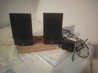 DUAS Culunas de som para computador em bom estado