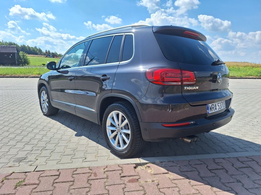 Volkswagen Tiguan 2.0 TDI Bluemotion wersja Lounge Kamera Hak Nawi