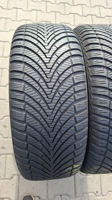 Opony 235/45/18 Kumho Solus 4S HA32