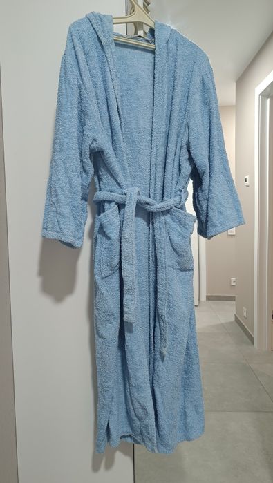 Халат махровий голубой на запах с капюшоном и два кармана