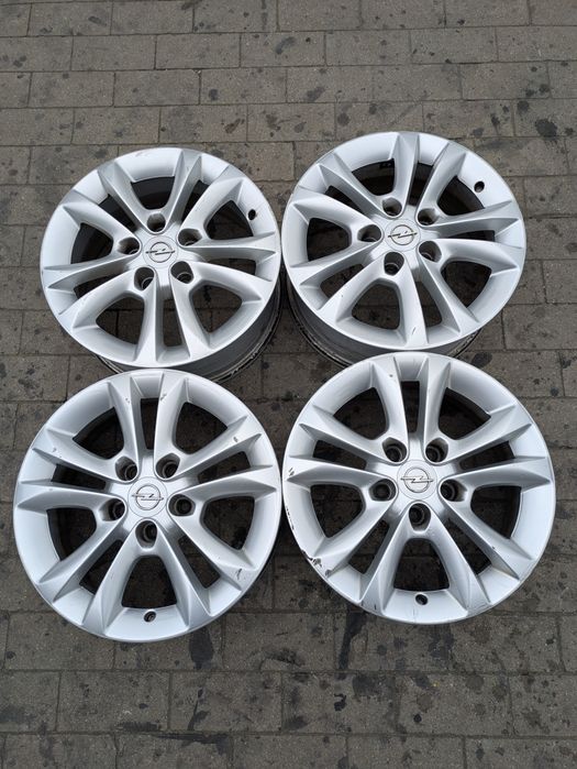 Felgi aluminiowe 5x110 ET40 16" OPEL