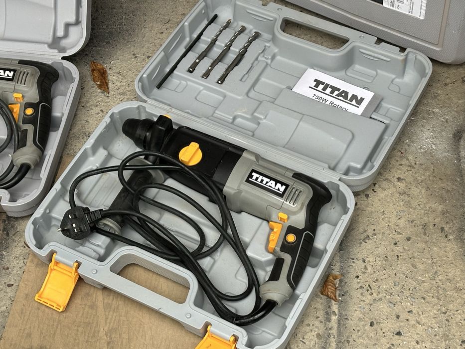 Перфоратор Titan 750в
