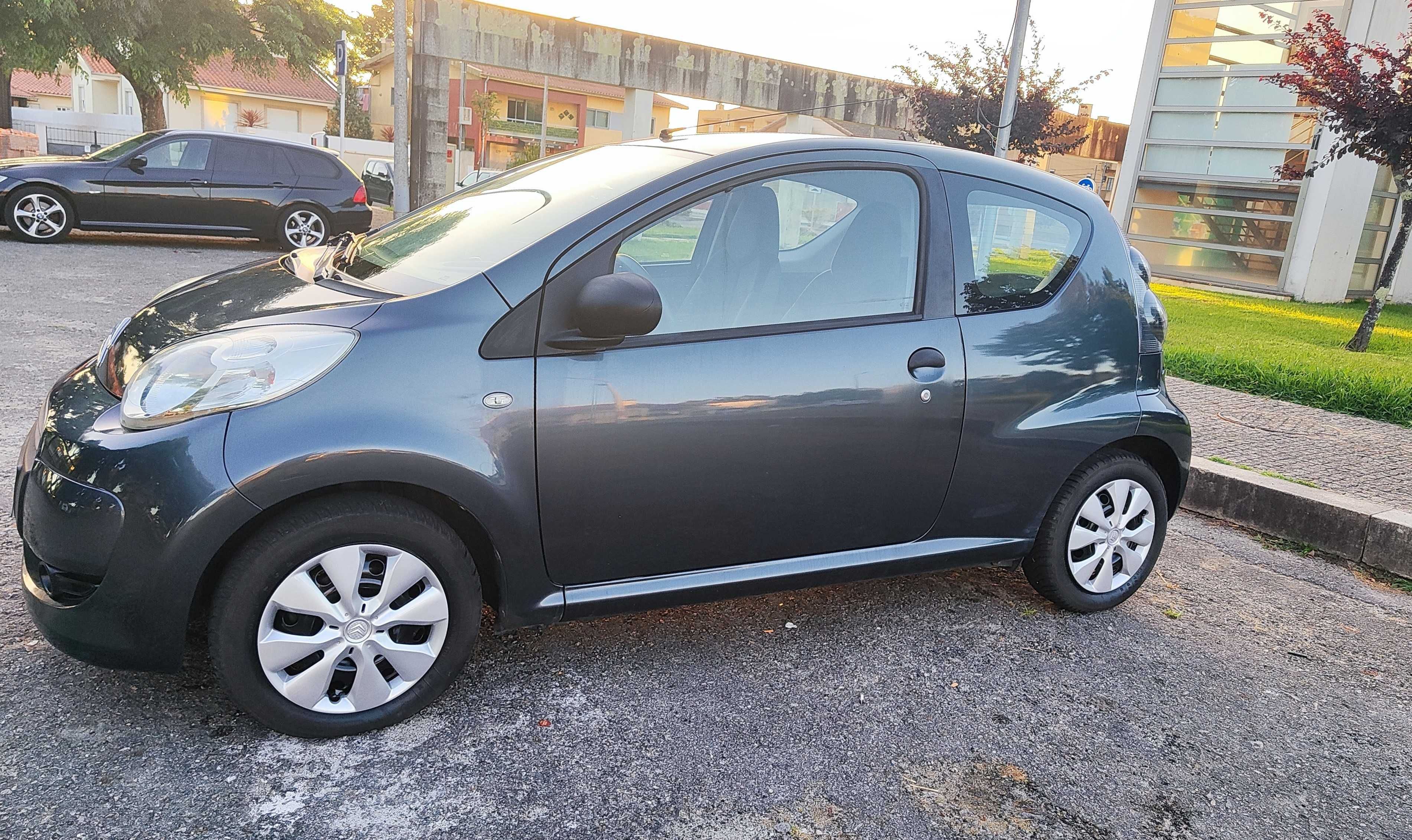 Citroën C1 1.0 VTi * apenas 94.000 kms * muito bom estado * negociável