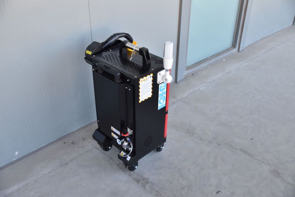 Urządzenie do renowacji, czyszczenia, usuwania powłok Laser pulsacyjny