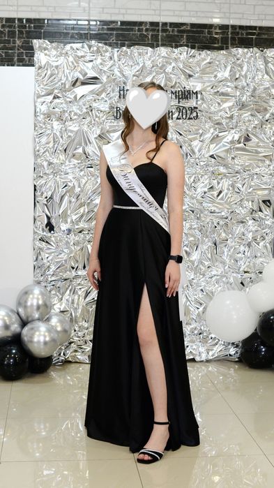 Продам випускну сукню