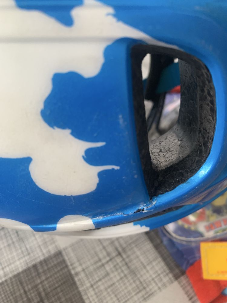 Kask dziecięcy UVEX i ochraniacze psi patrol 47-52cm lampka w kasku