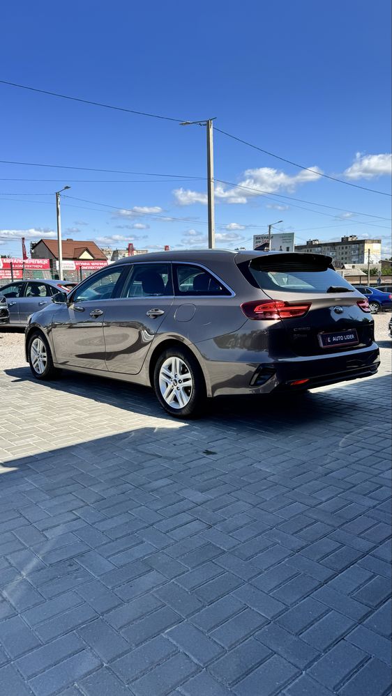 Kia Ceed Кіа Сід 2018 рік 1.6 дизель КОМПЛЕКТАЦІЯ