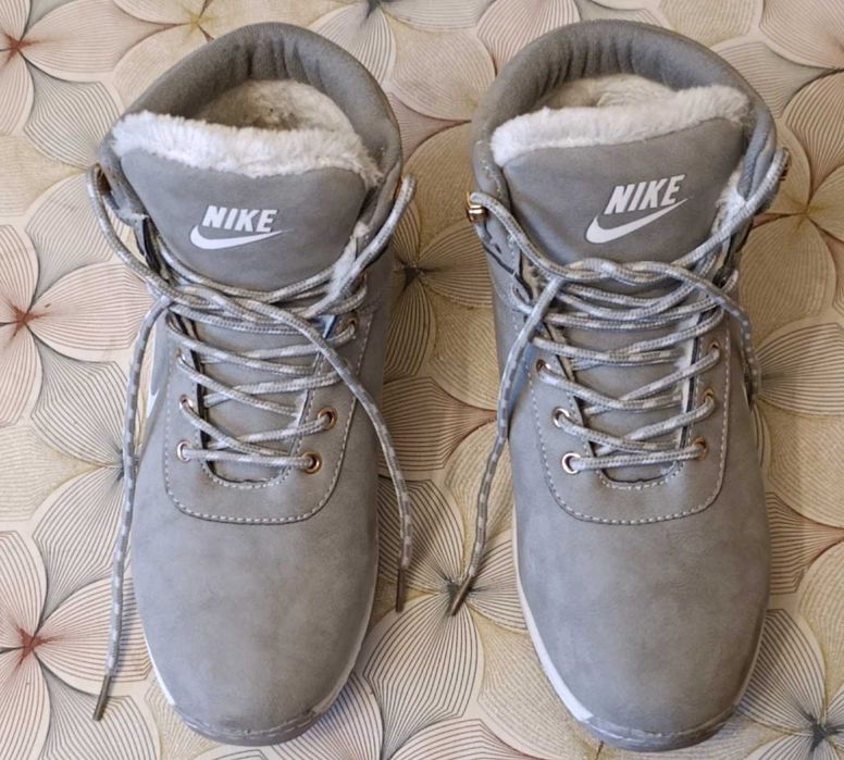 Adidasy damskie ocieplane futerkiem