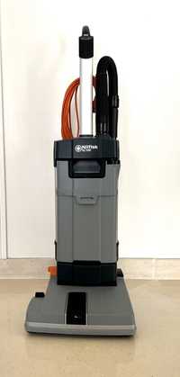 Lavadora aspiradora vertical Nilfisk C100 - Máquina Lavar Chão