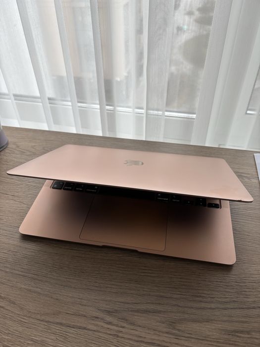 Ноутбук Apple MacBook Air 13" M1 8/256GB 2020, колір rose gold