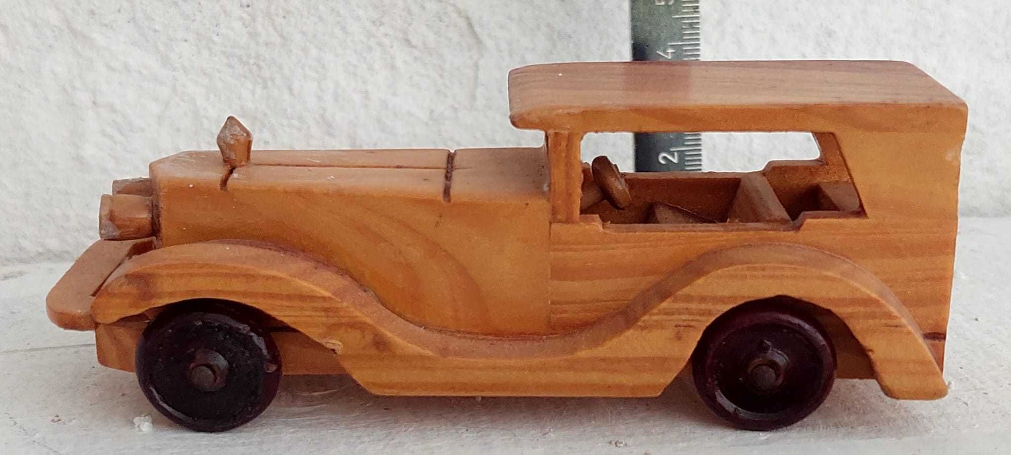 carro de coleção de madeira