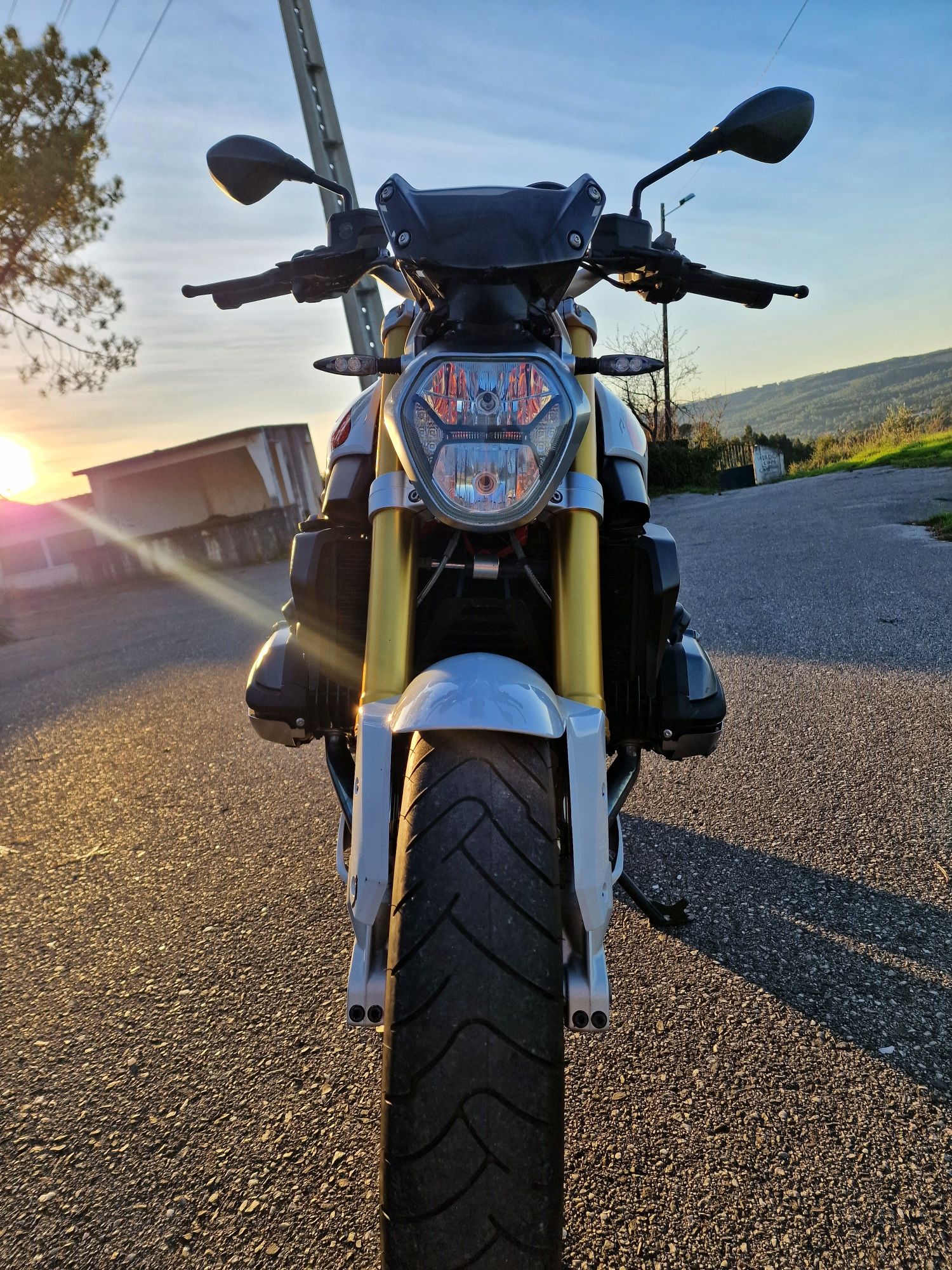 BMW R1200R - Full Extras