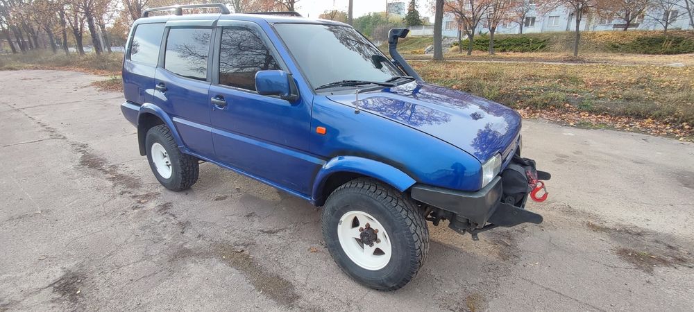 Nissan Terrano 2, Ford Maverick
