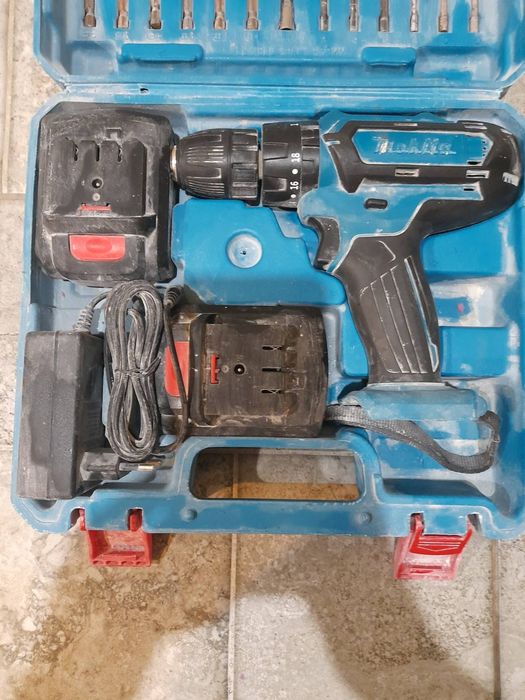 Продам инсирумент шуруповерт.