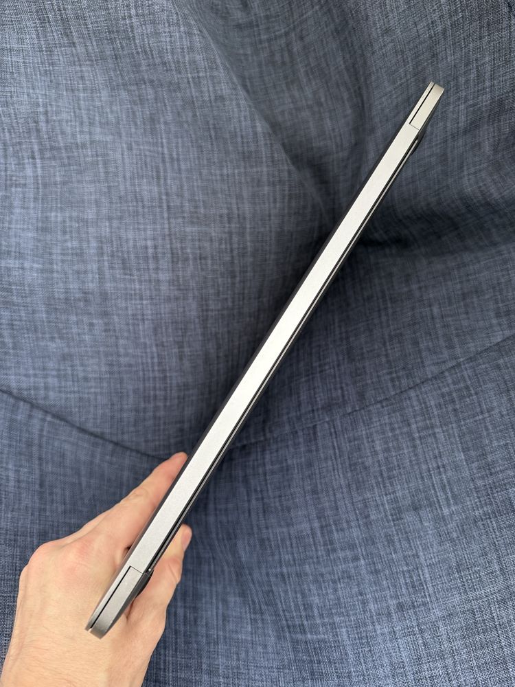 Macbook pro 13 2019 i5 1.4-3.2/ 8GB / 128gb/ 90% АКБ / Touch Bar