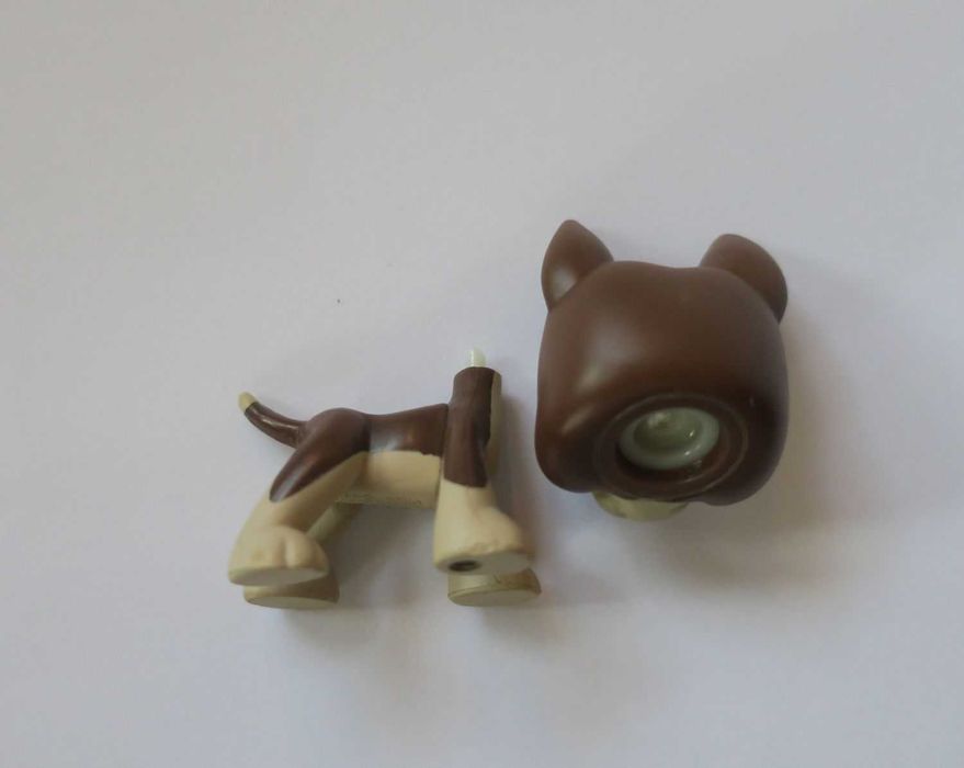 Brązowy dog niemiecki Littlest Pet Shop lps