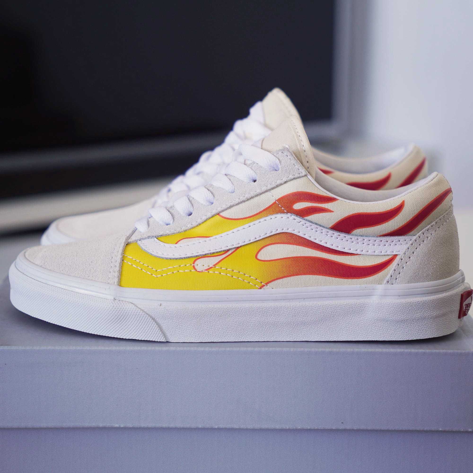 Buty VANS Old Skool Flame - białe - r. 36.5 - oryginalne