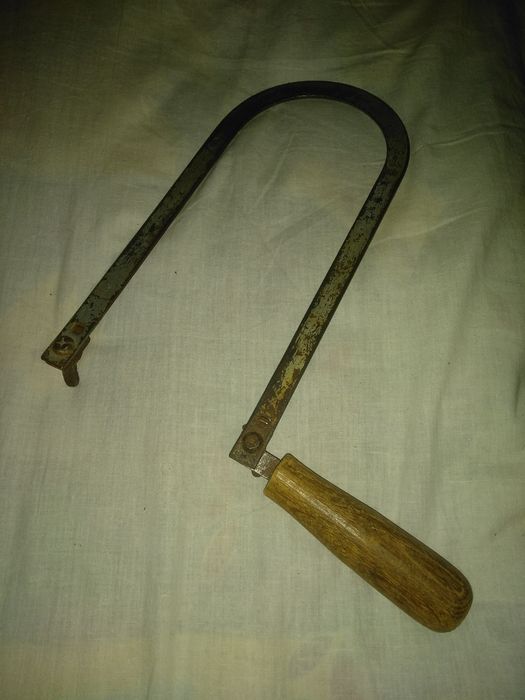 Лобзик ручной в нормальном состоянии