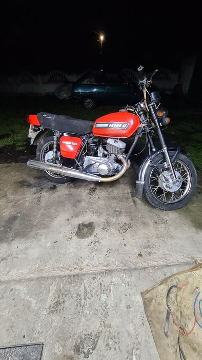 Мотоцикл іж планета 5