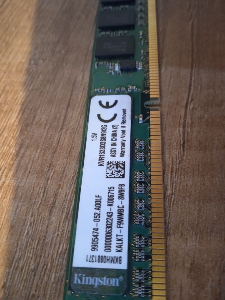 2 płytki Pamięci RAM  2Gb Kingston DDR3