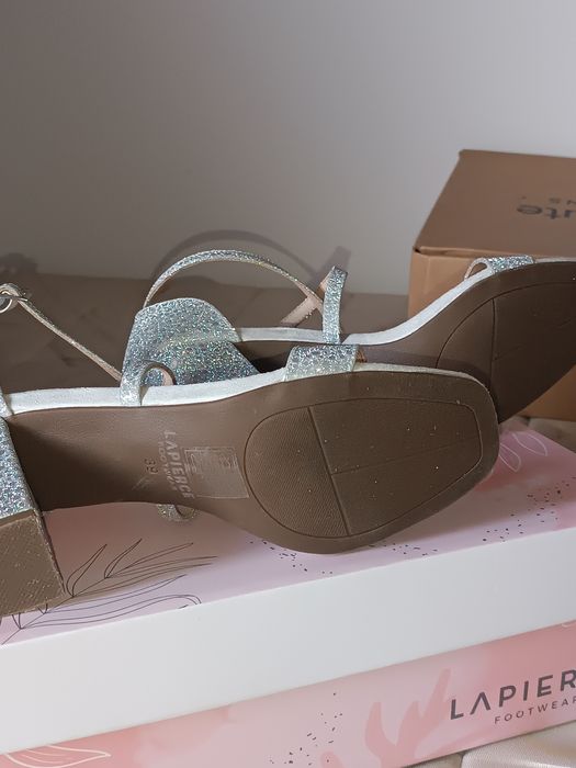 Sapatos salto alto NOVOS