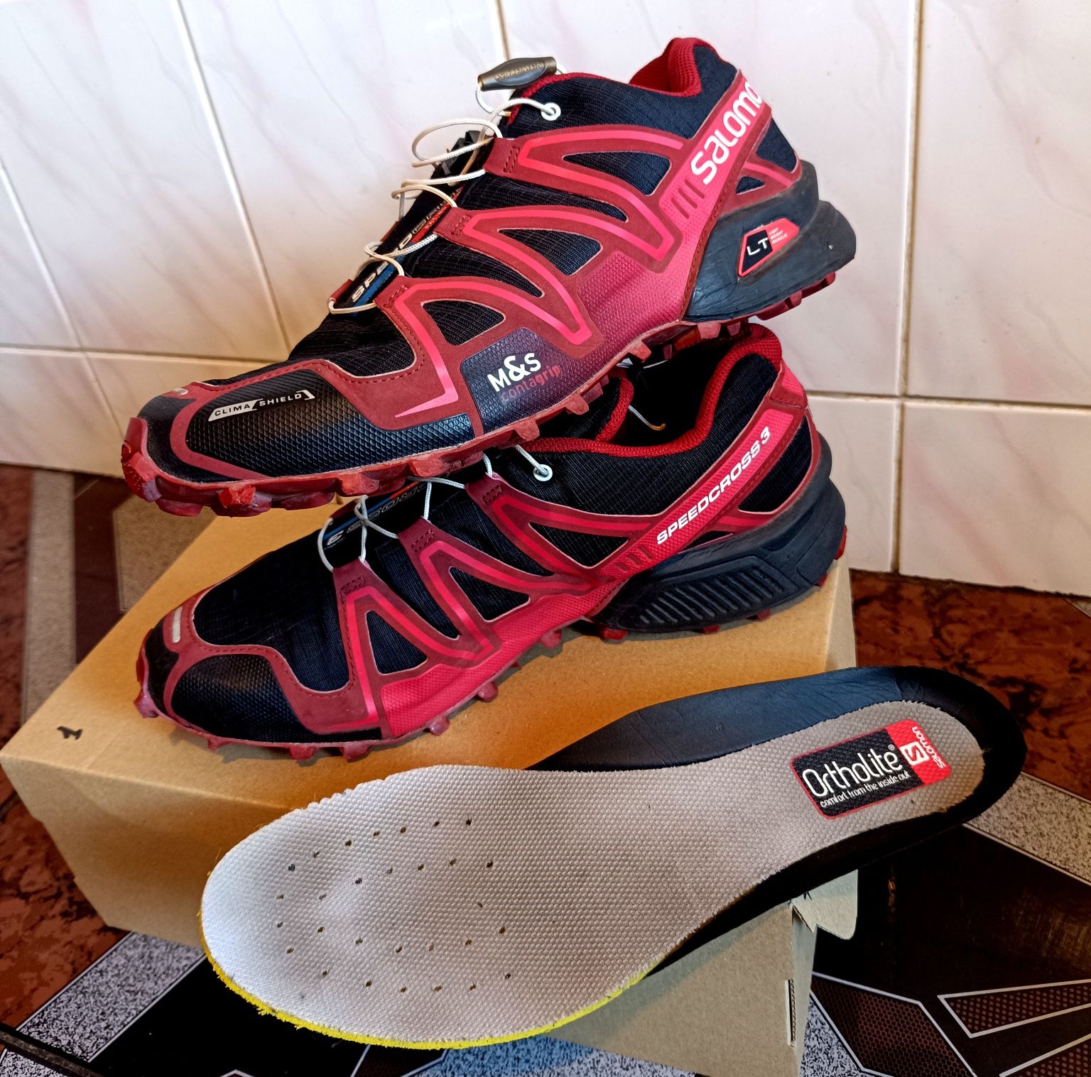 Кросівки чоловічі, бренд ASICS, бренд Salomon
