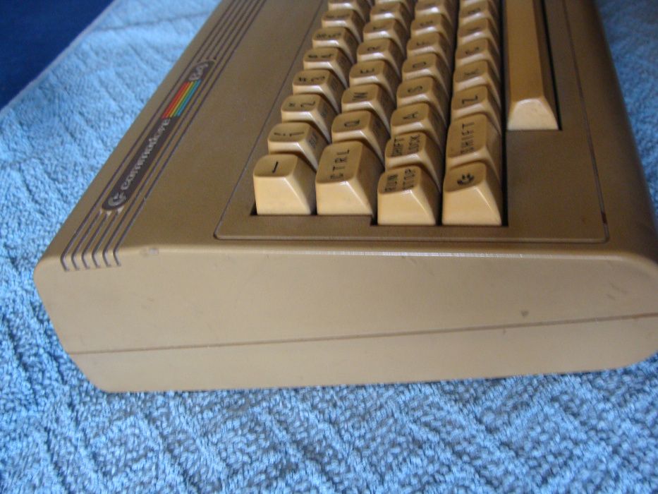 Komputer Commodore C64 Aldi sprawny Made in USA karton