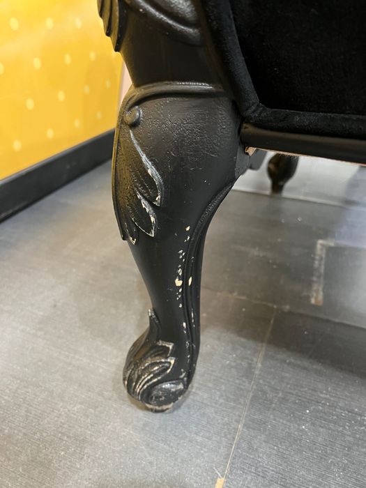 2 крісла бароко чорні