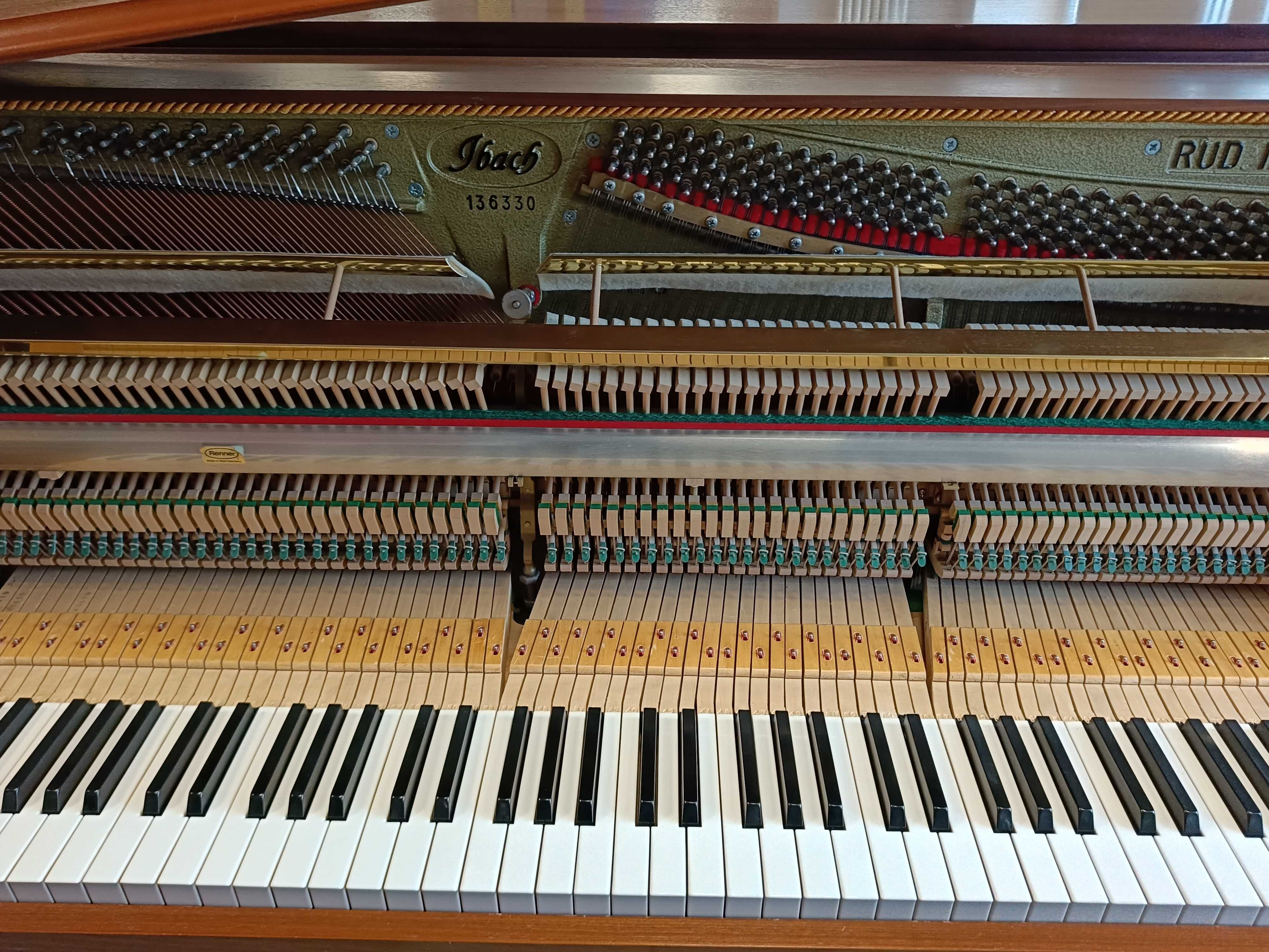 Piękne salonowe pianino Ibach