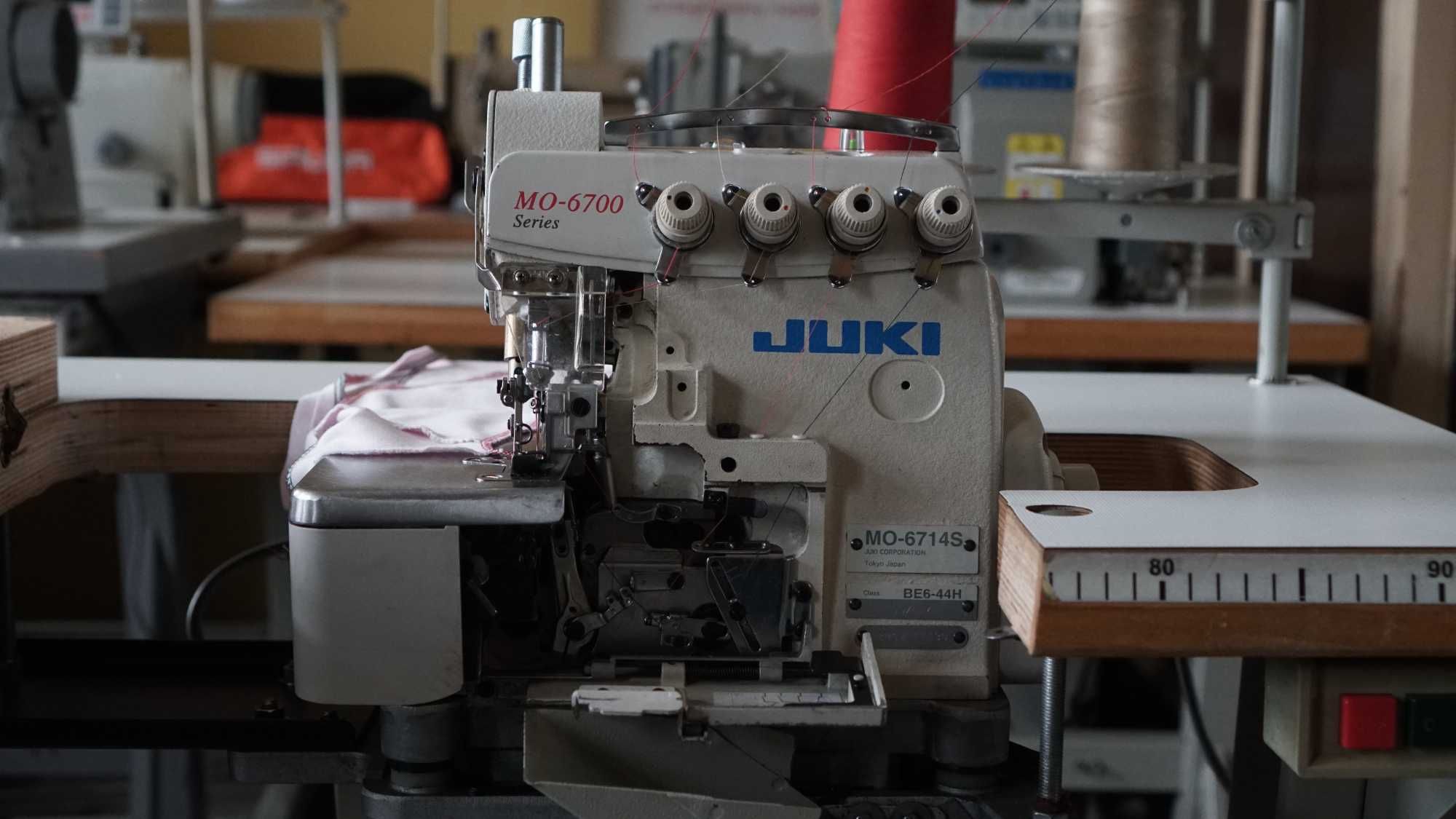 Overlock Juki 4-nitkowy
