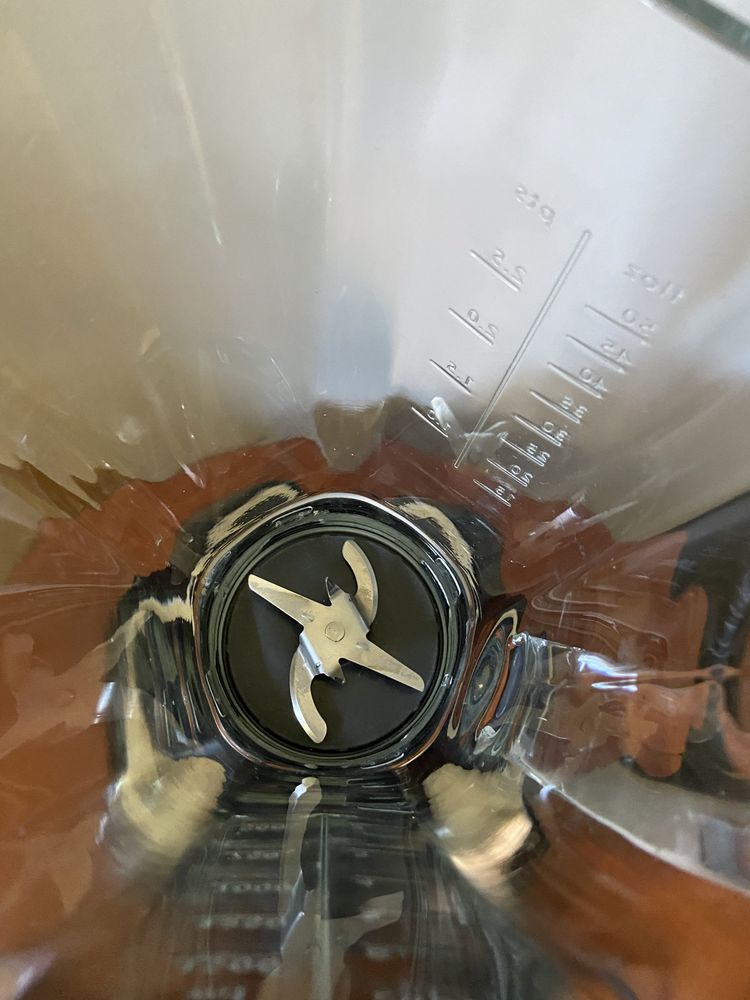 Blender kielichowy Bosch o mocy 800 W MMB65G5M