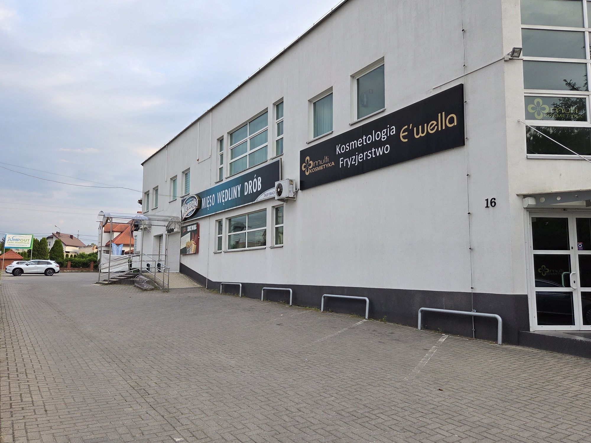Wynajmę lokal handlowo-usługowy 230 m2