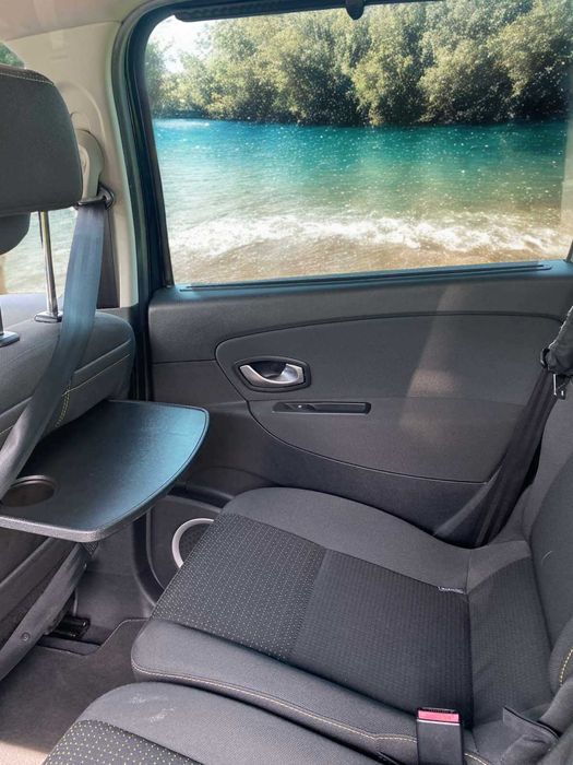 Оренда авто  Renault Scénic 1.4 TCe  – бензин, універсал