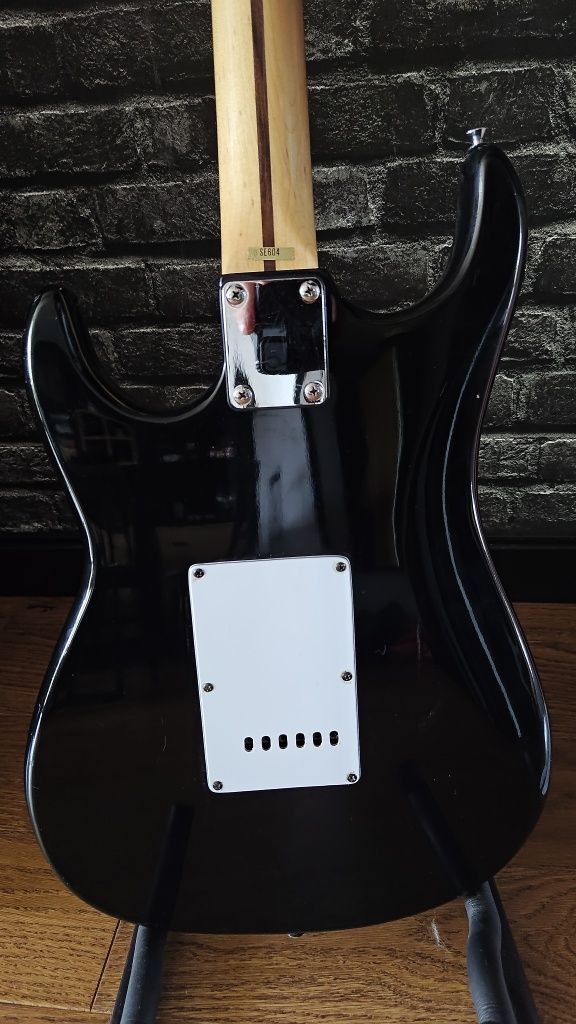 Gitara Elektryczna Encore Stratocaster po setupie. Idealna na Start!